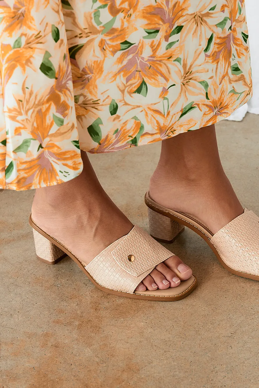 A:LIST Kunis Mules Nude