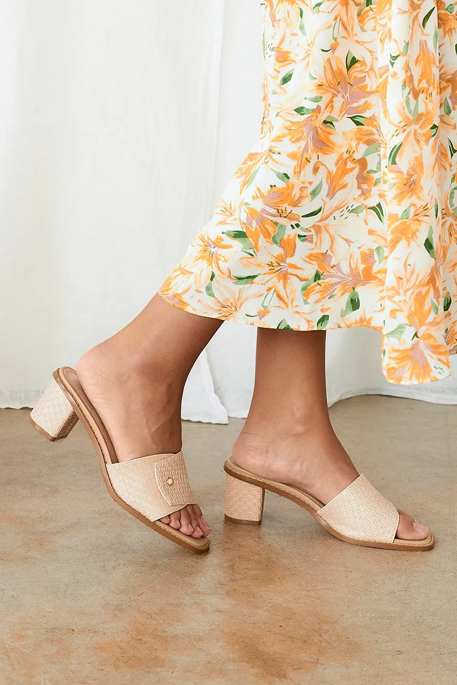 A:LIST Kunis Mules Nude