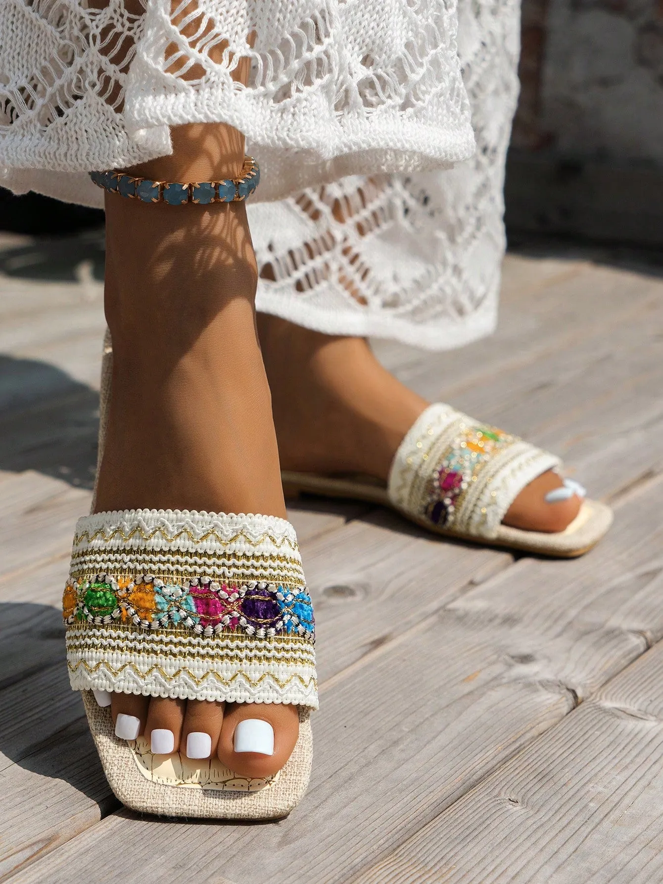 Beige Women's Flat Sandals With Colorful Embroidery, , Bohemian Style, Party Beach Shoes, Perfect For Vacation