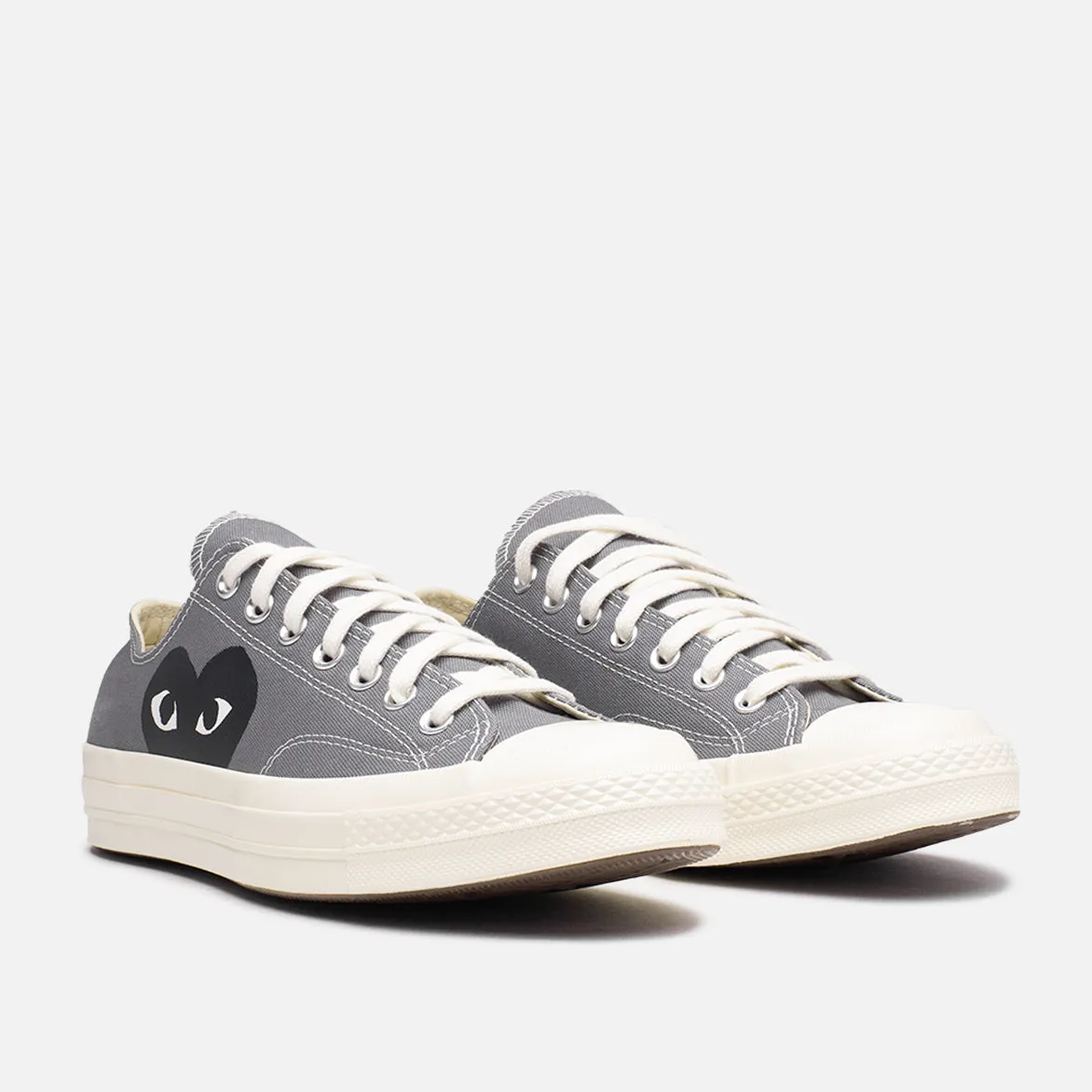 CDG PLAY X CONVERSE CHUCK 70 OX "BLACK HEART" - STEEL GREY