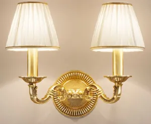 Traditional Wall Light With Shades