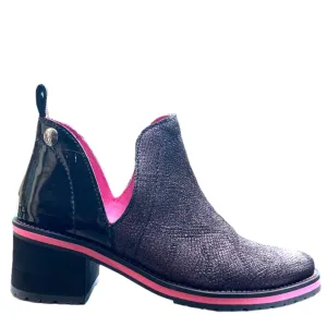 Zigg - Purple- Black ankle boot